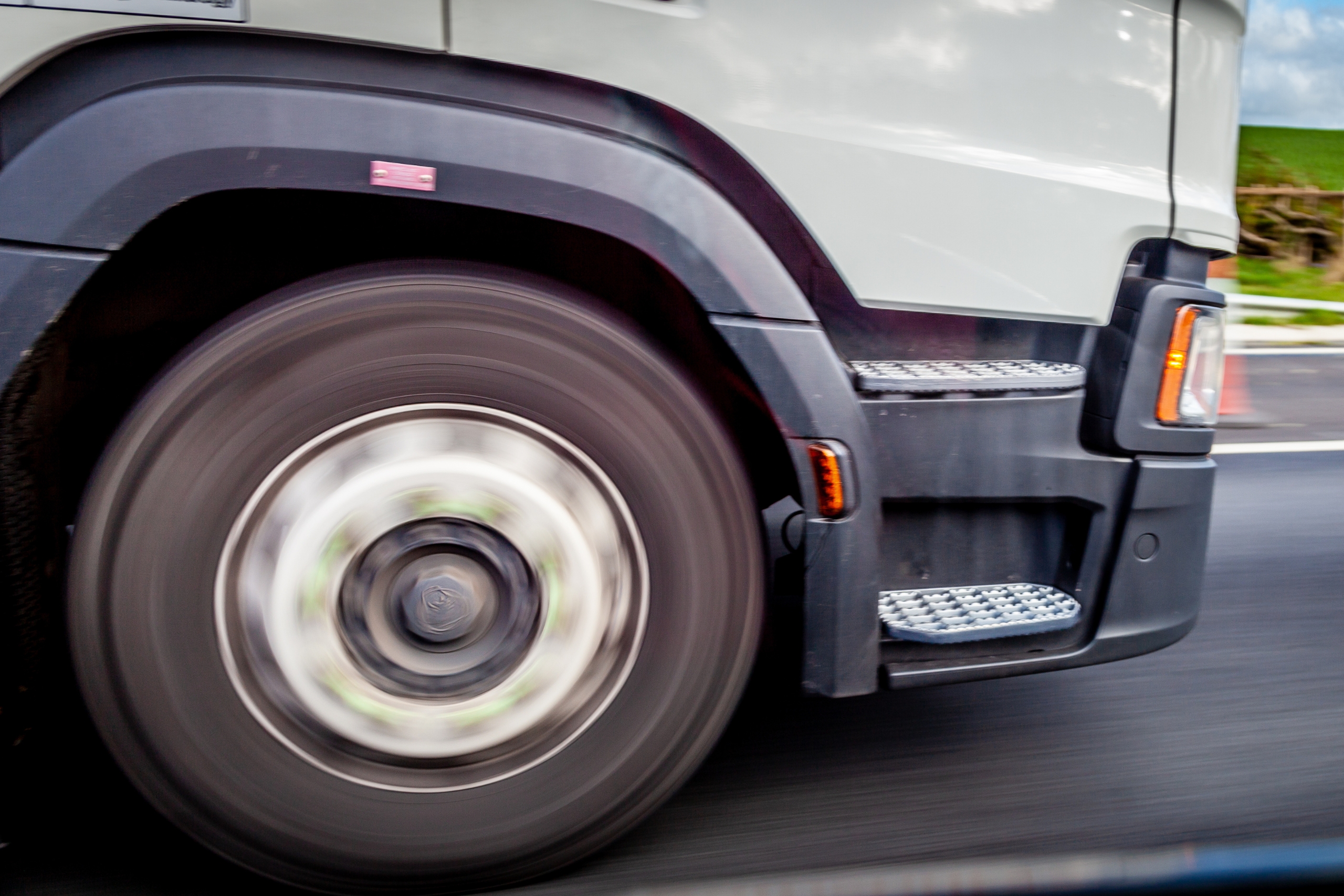 How To Obtain A HGV License In The United Kingdom In 2023
